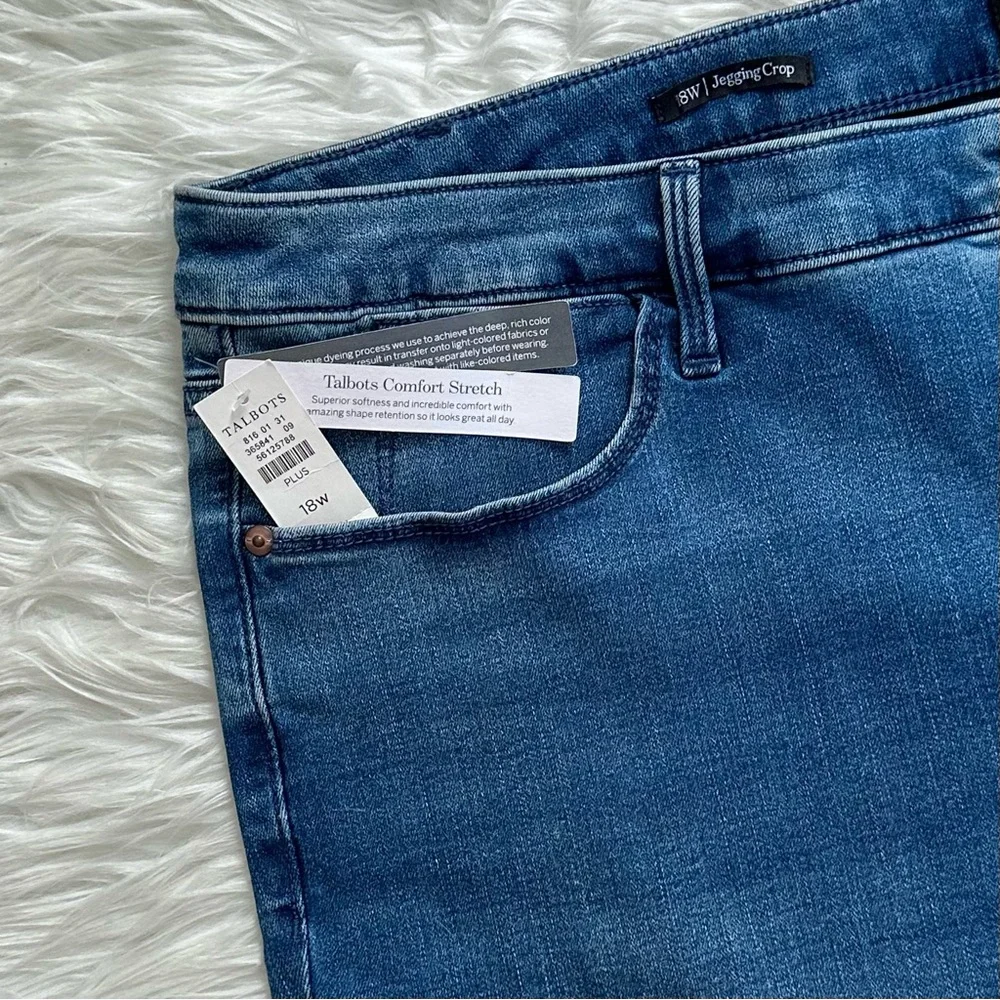 TALBOTS NWT 18 18W Jegging Crops in Neptune Wash • Cropped Denim Jeans - Picture 7 of 11